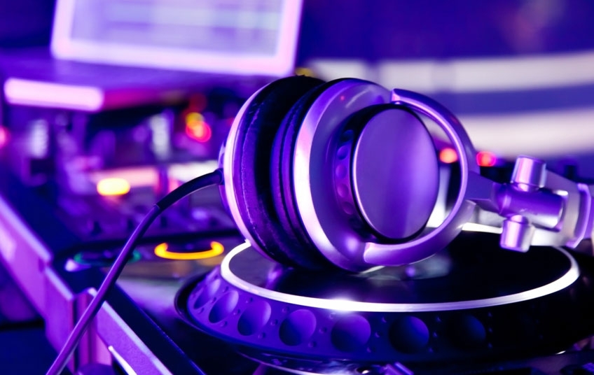 Esprit lounge bar (le toa)